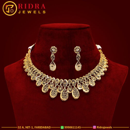 Aaravi Gold Necklace