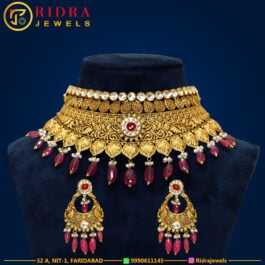 Samyukta Gold Choker Necklace